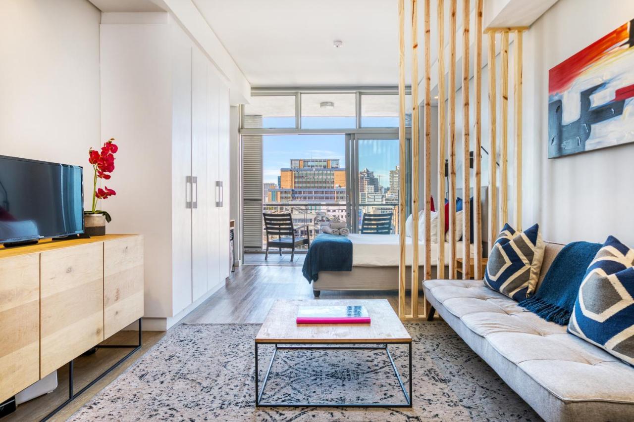 Backup-Powered Urban Sanctuary Near Table Mountain Daire Cape Town Dış mekan fotoğraf